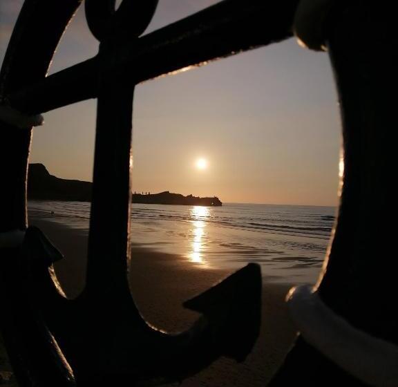 فندق Castillo De Gauzón