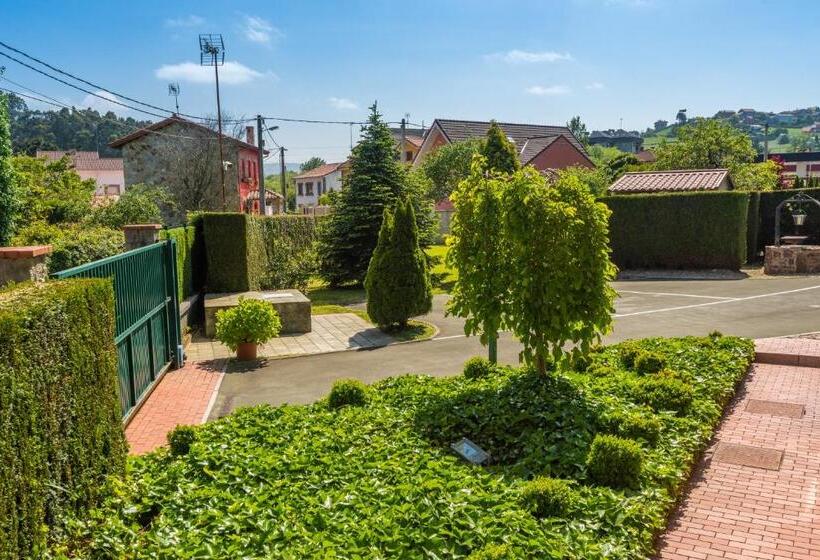 فندق Castillo De Gauzón