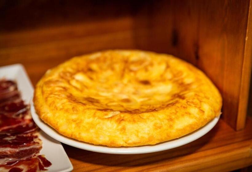 فندق Castillo De Gauzón