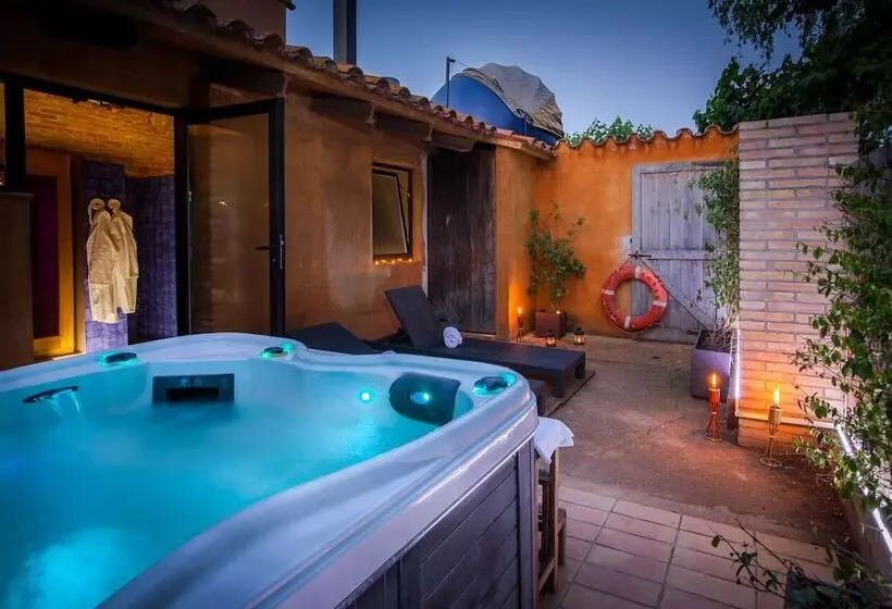 Milestrelles Hotel   Adults Only