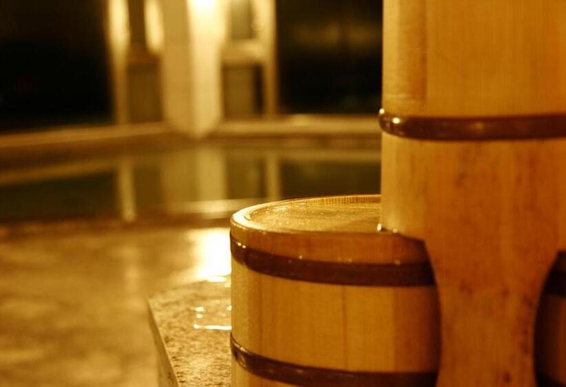 בית מלון כפרי Nanki Shirahama Marriott