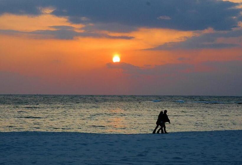 בית מלון כפרי Nanki Shirahama Marriott