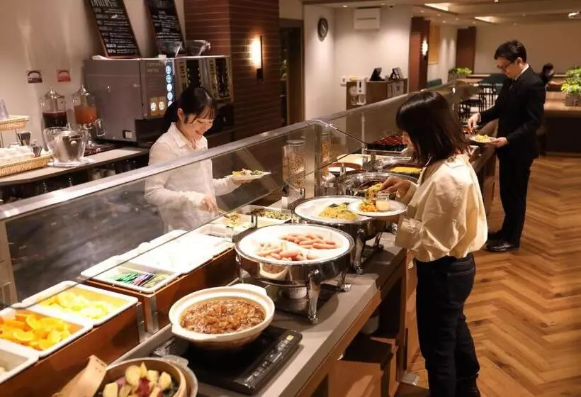 هتل Osaka Corona