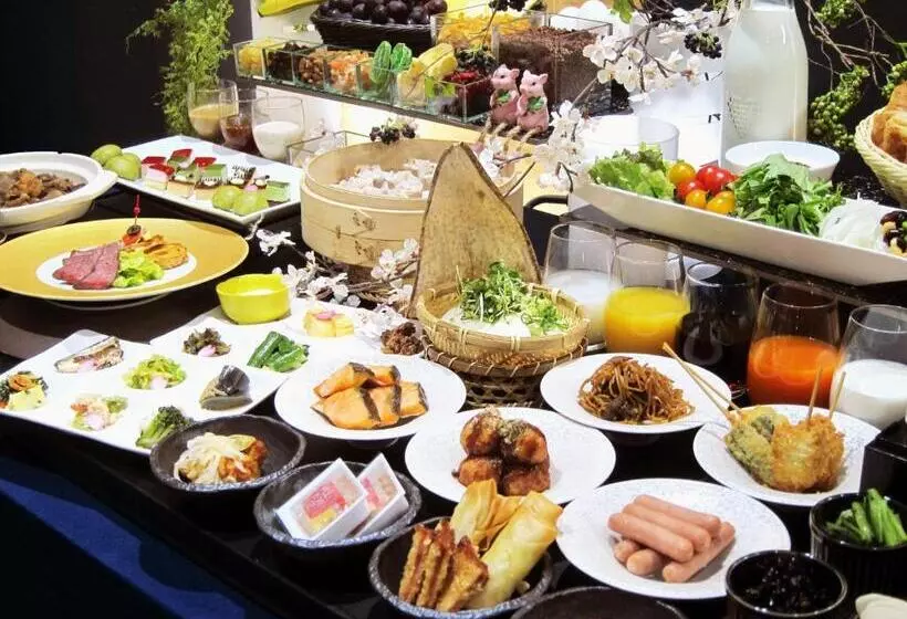 هتل Osaka Corona