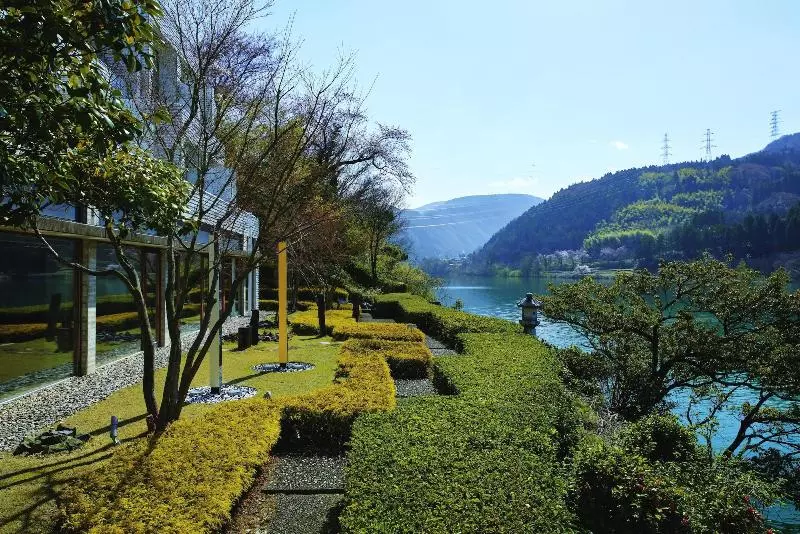 Hotelli River Retreat Garaku