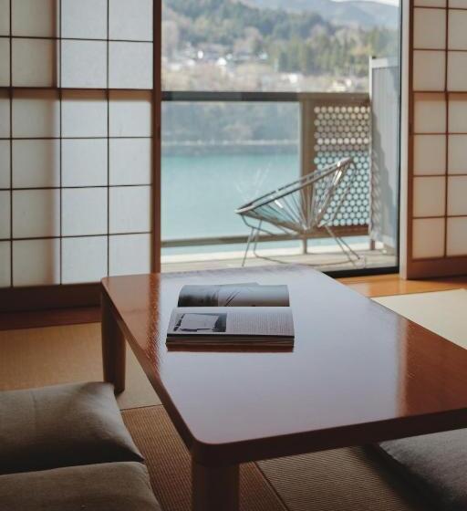 בית מלון כפרי River Retreat Garaku