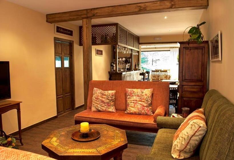 ホテル El Bosque De La Herrezuela