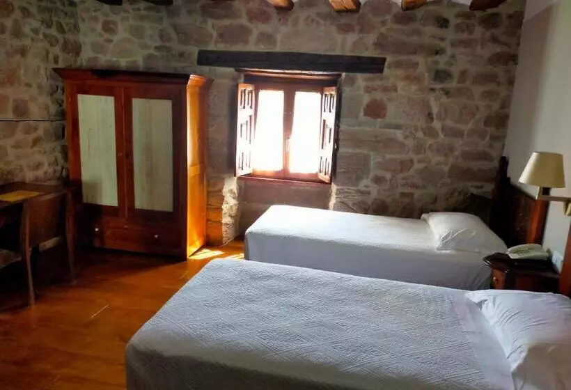Hotelli Rural Latorrien De Ane