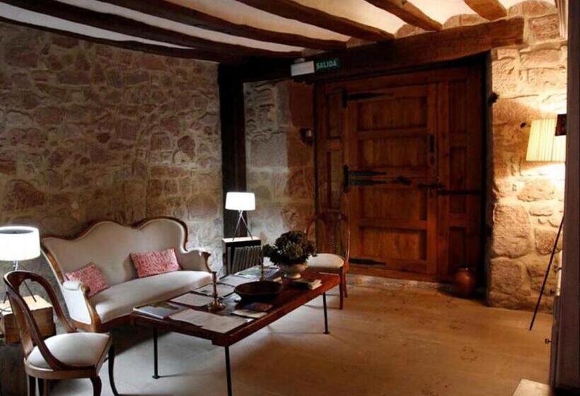 فندق Rural Latorrien De Ane