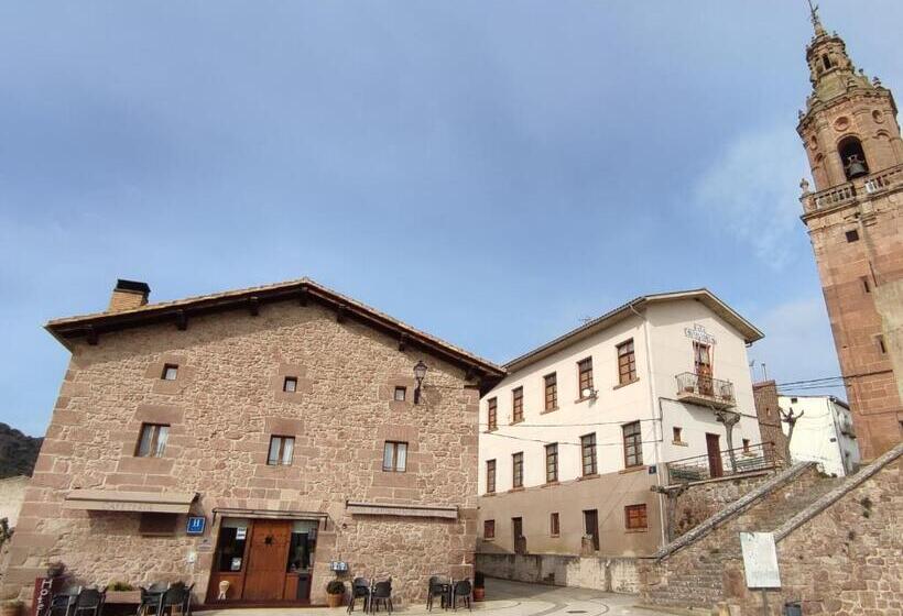 فندق Rural Latorrien De Ane