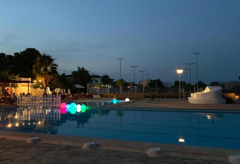 اقامتگاه Alfacs Village