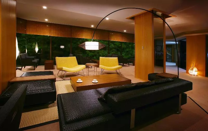 旅館 Hayamakan