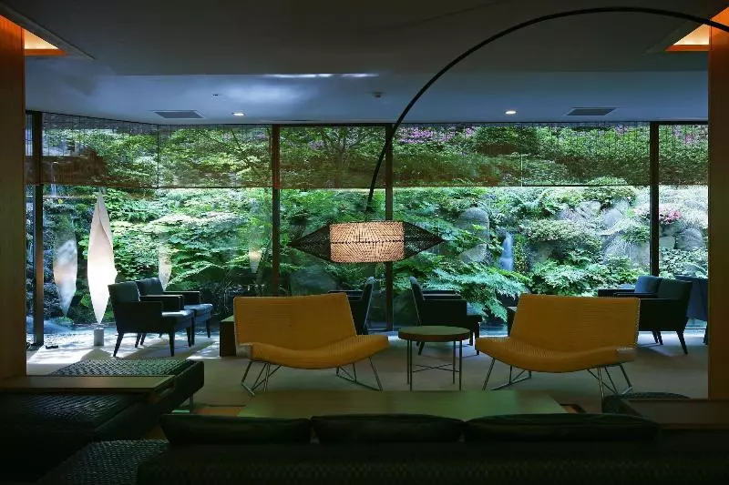 旅館 Hayamakan