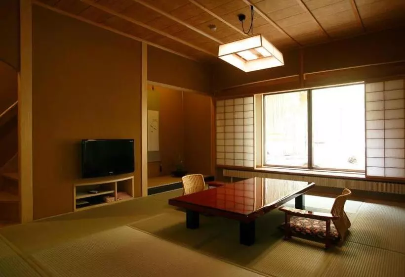 旅館 Meigetsuso