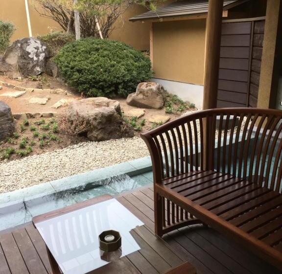 日式旅馆 Meigetsuso