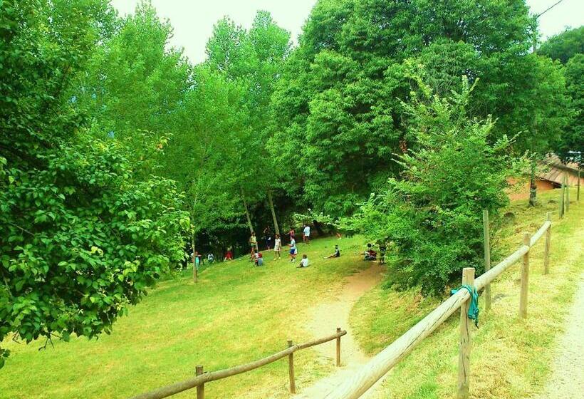 Albergue Casa De Colònies La Cadamont