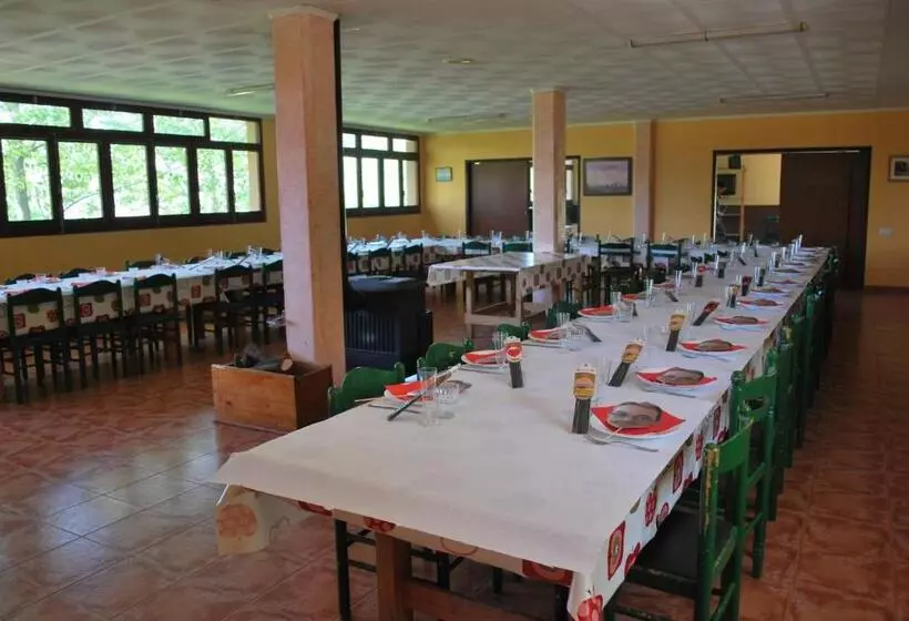 Retkeilymaja Casa De Colònies La Cadamont