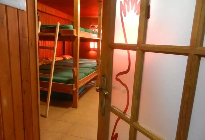 Albergue El Aguila