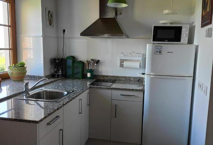 ユースホステル Alojamiento El Pino