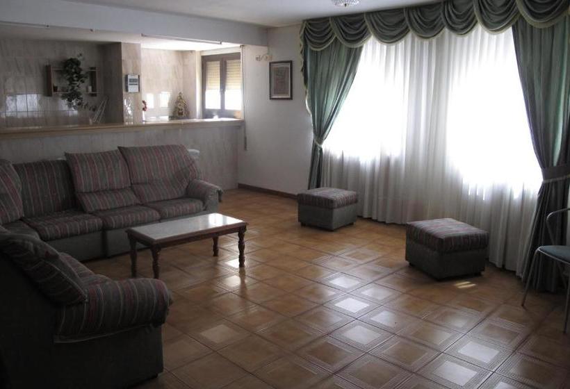 Общежитие Hostal Casa Pepe