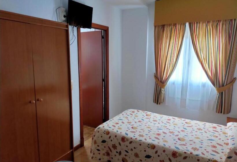 Общежитие Hostal Casa Pepe