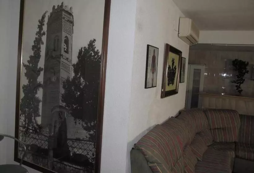 Alberg Hostal Casa Pepe