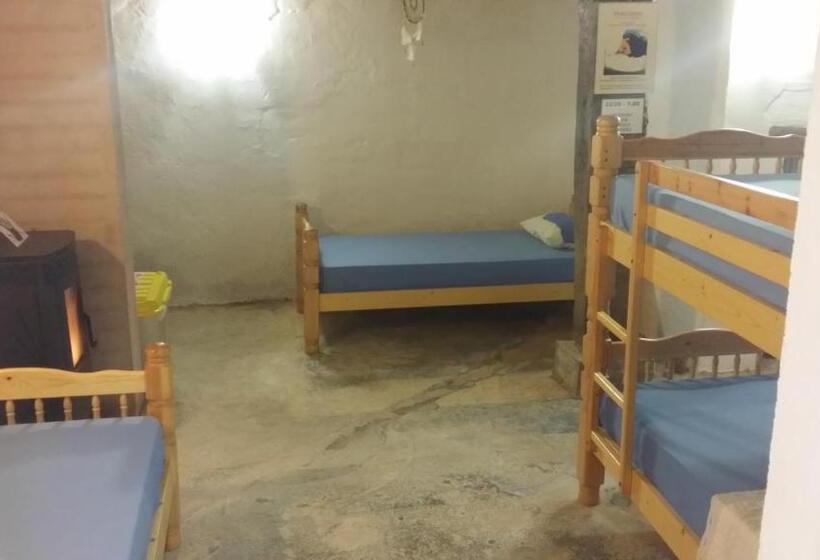 הוסטל Refugio Peregrinos Acacio & Orietta