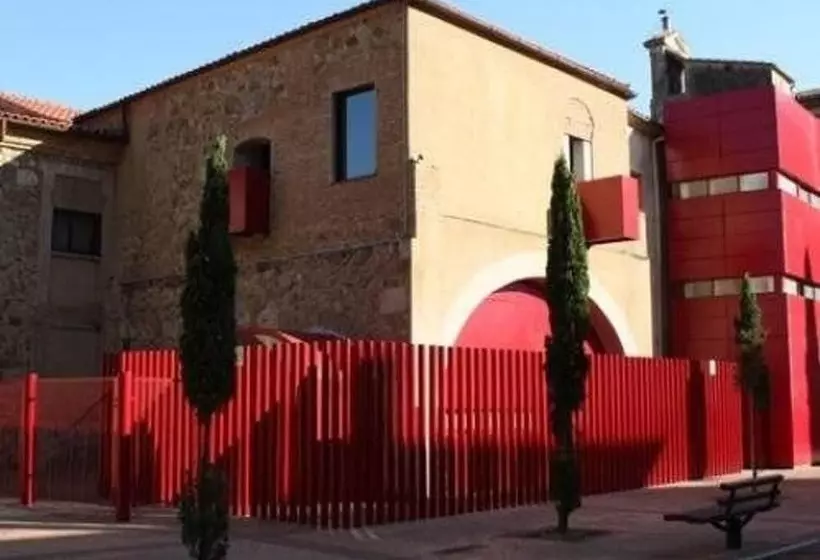 Albergue Santa Ana   Hostel