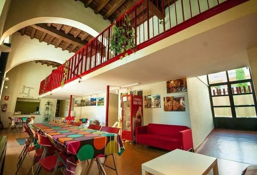Albergue Santa Ana   Hostel