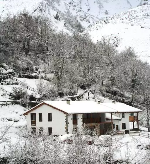 ベッドアンドブレックファースト Casa Rural Los Riegos