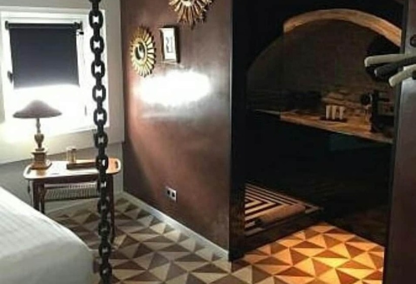 تختخواب و صبحانه Hospedería Diez Y Seis