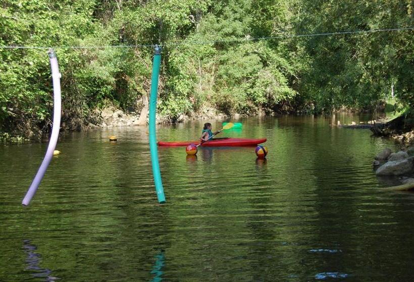 Hostel El Lago, Caceres