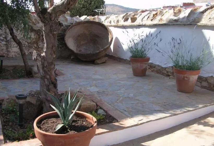Hotelli Casa Rural Y Restaurante Casa Adriano