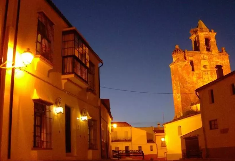 Hotelli Casa Rural Y Restaurante Casa Adriano