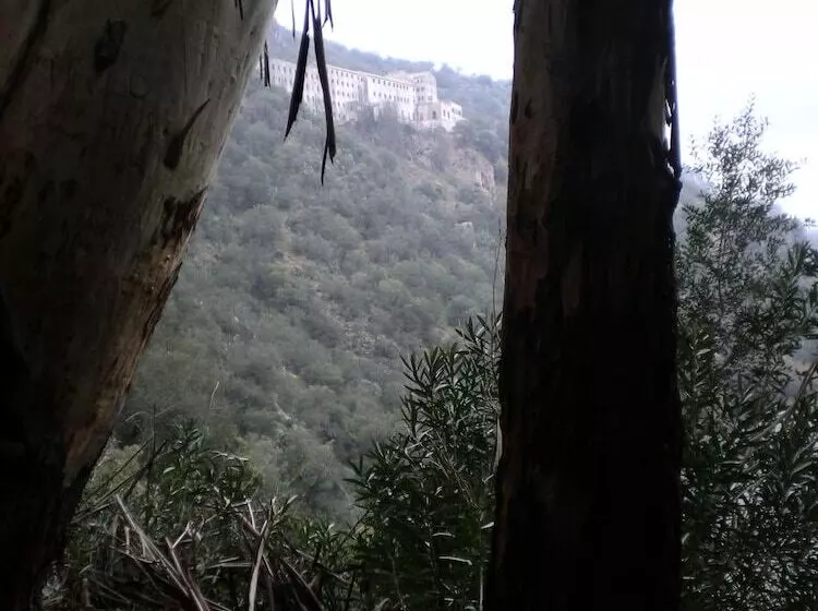 Hotelli Centro De Naturaleza Cañada Verde El Parque De Naturaleza Con Mas Experiencias De Andalucía