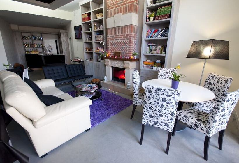 Hotel El Abuelo De La Cachava