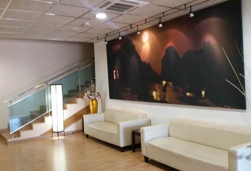 فندق Hospedería Rural Constitucion