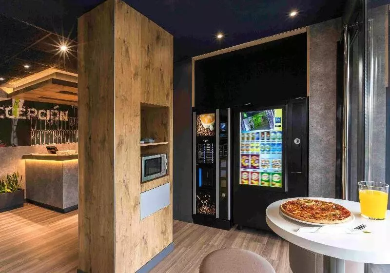 ホテル Ibis Budget Valencia Alcasser