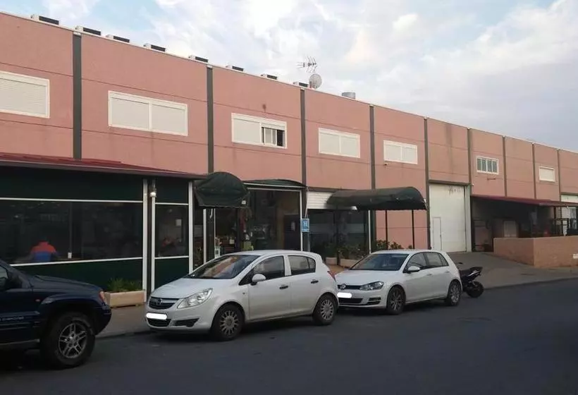 ホテル León