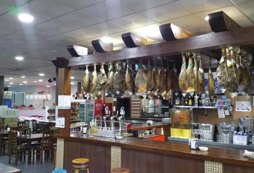 ホテル León