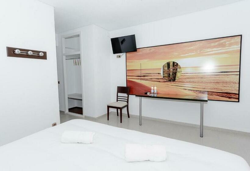 هتل Hacienda Guadalquivir