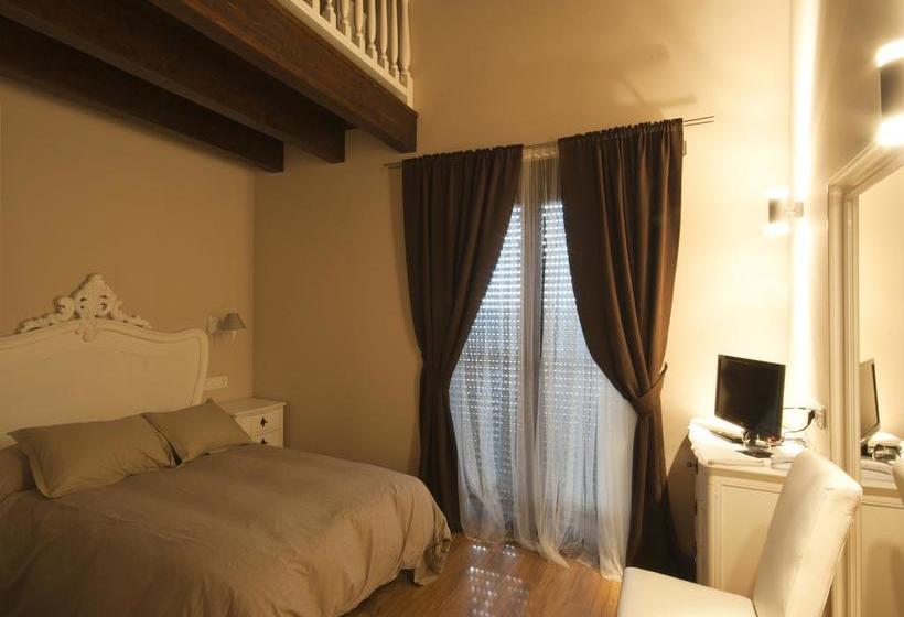 호텔 Palacio Ivan Tarin