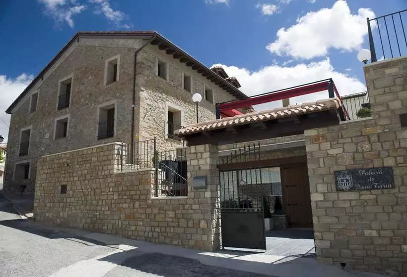 هتل Palacio Ivan Tarin