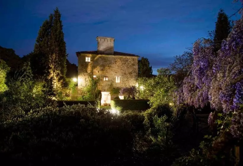 هتل Pazo De Bentraces