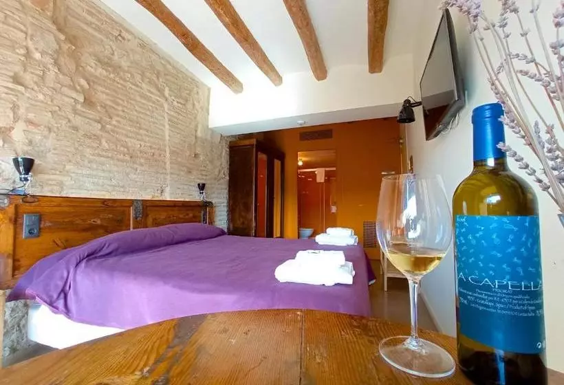 هتل Restaurant Lotus Priorat