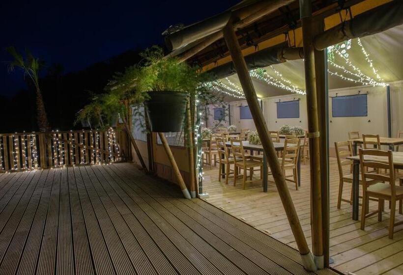 בית מלון כפרי Hostal La Salut De Terrades