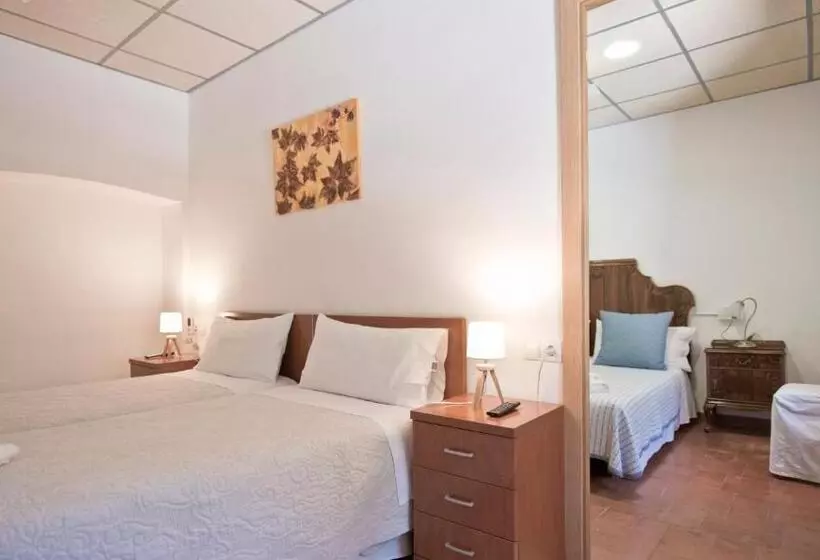 Hotelli Hostal La Salut De Terrades