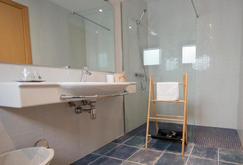 בית מלון כפרי Hostal La Salut De Terrades