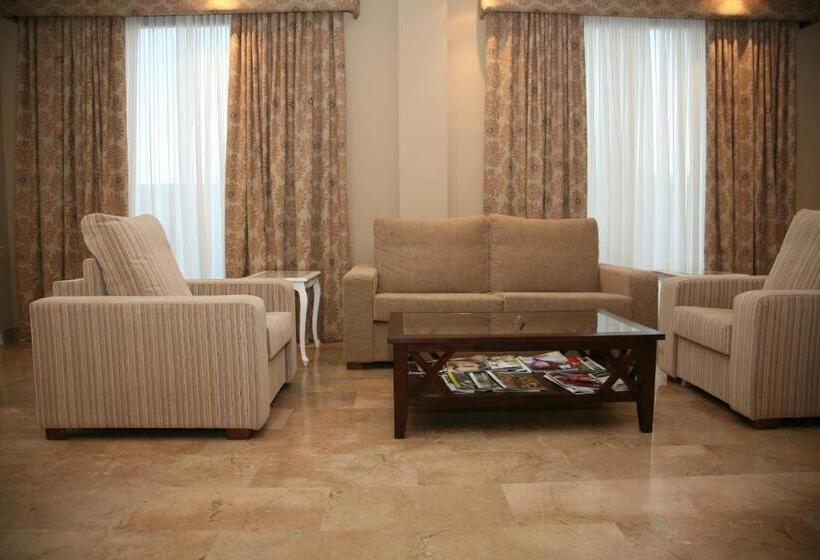 فندق Torre Del Oro