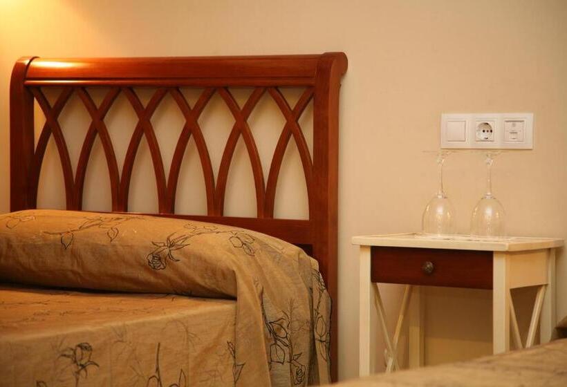 فندق Torre Del Oro